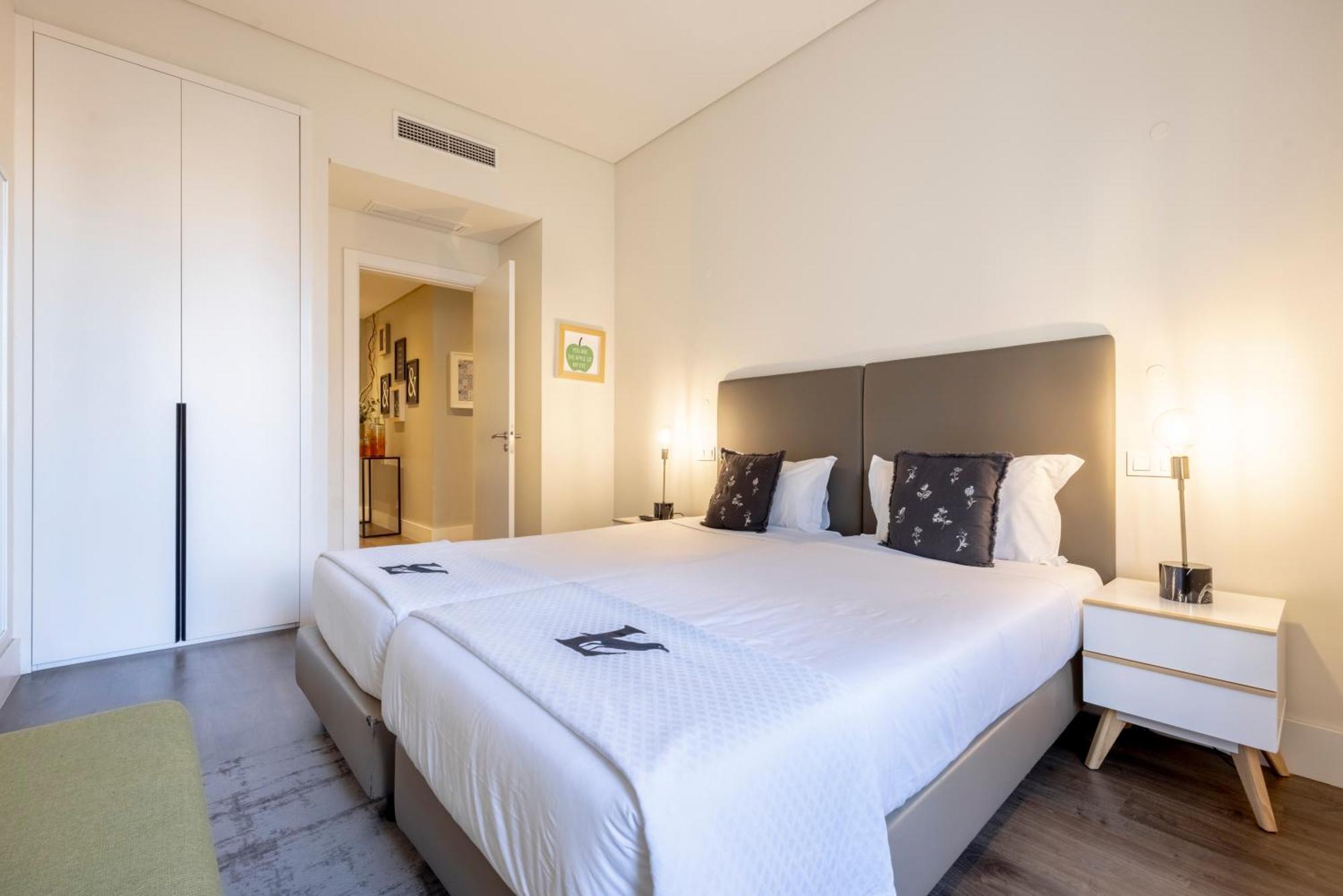 Chiado Mercy Apartments | Lisbon Best Apartments מראה חיצוני תמונה